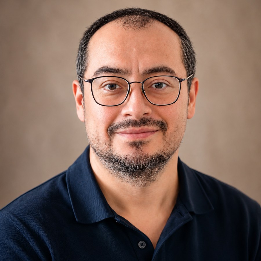 Retrato de Felipe Campos Camargo, psicólogo